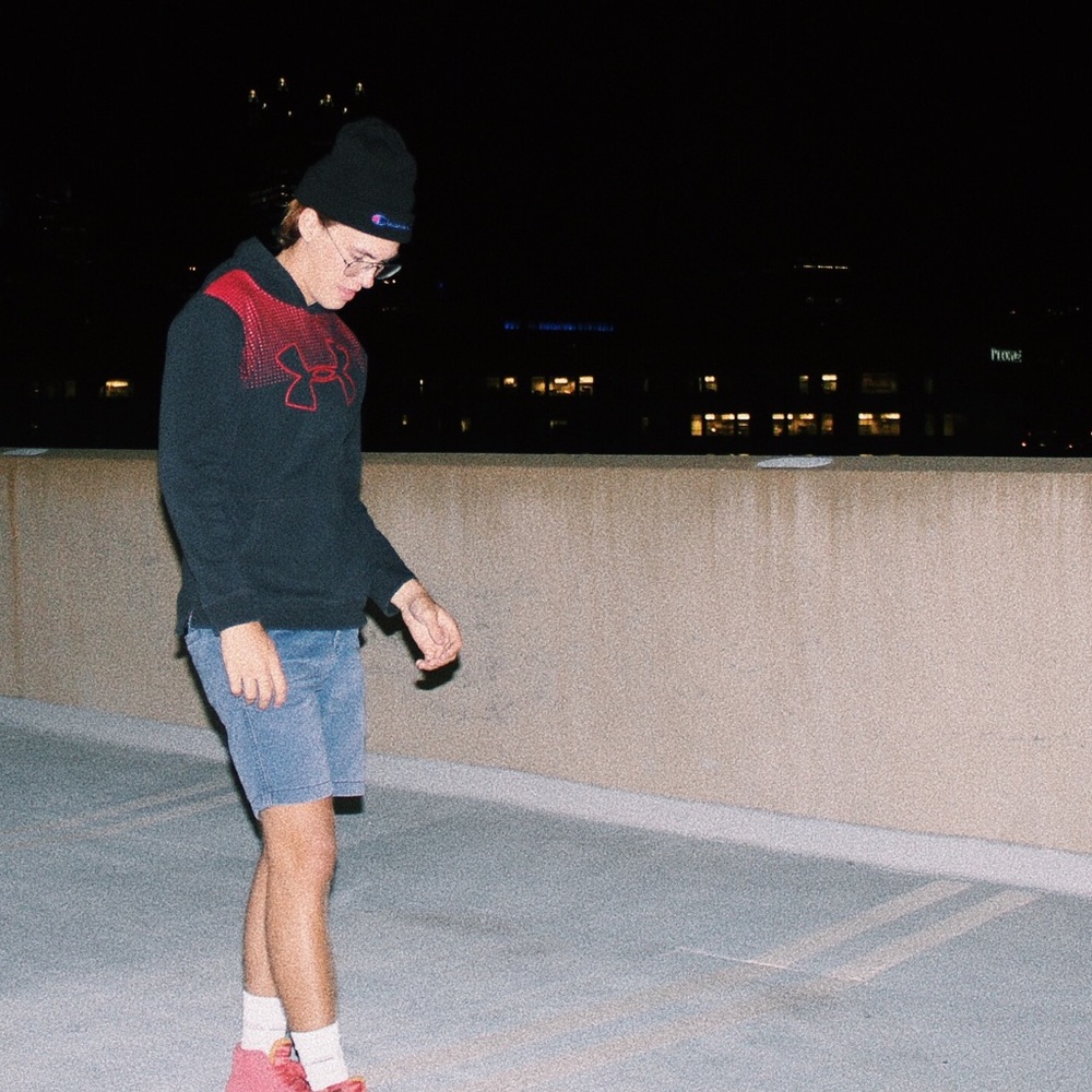 UNDER ARMOUR // YXL